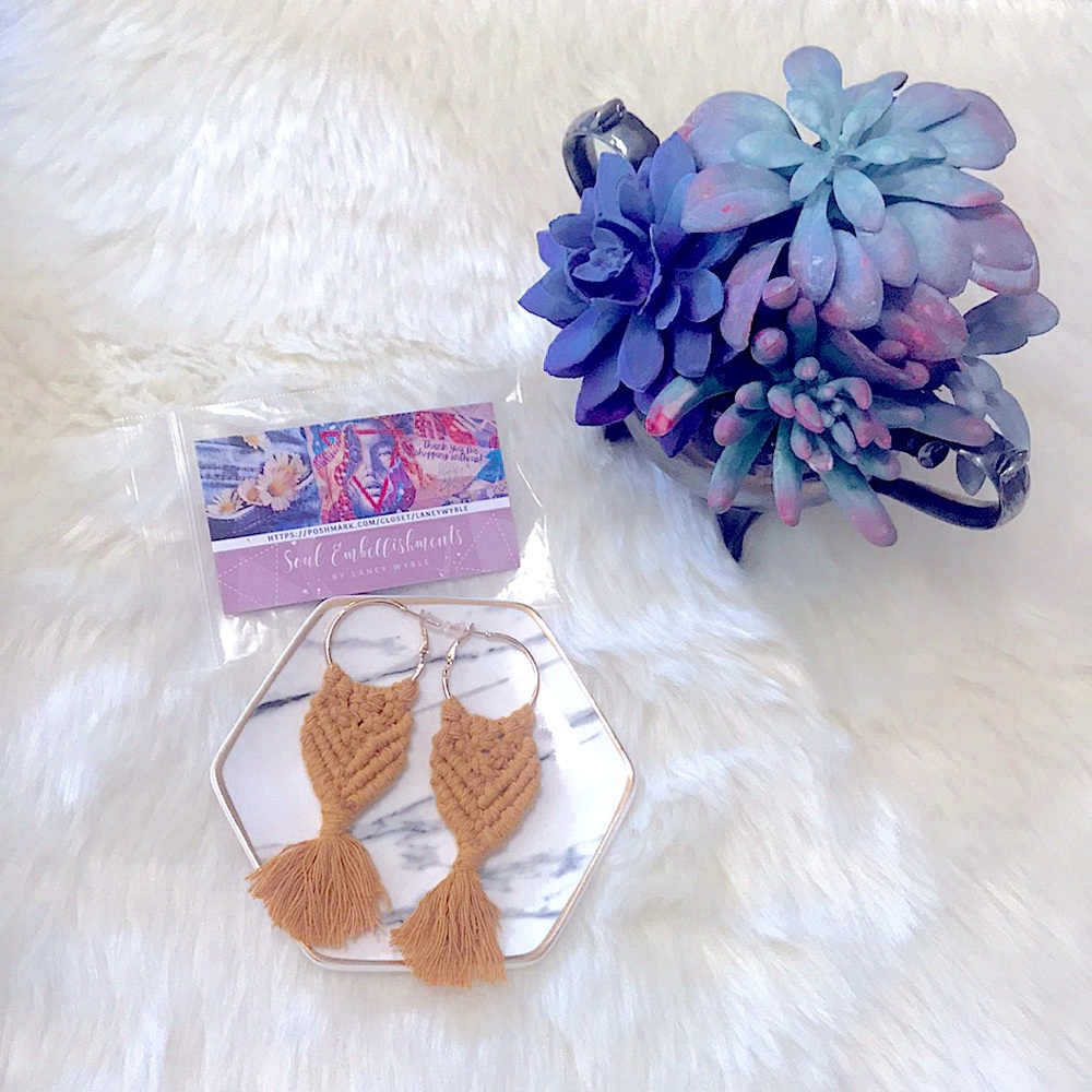 🆕Trendy Macrame Earrings Handmade w/ L♥️VE; Boho Bohemian Style🪶Light Weight - Picture 2 of 16